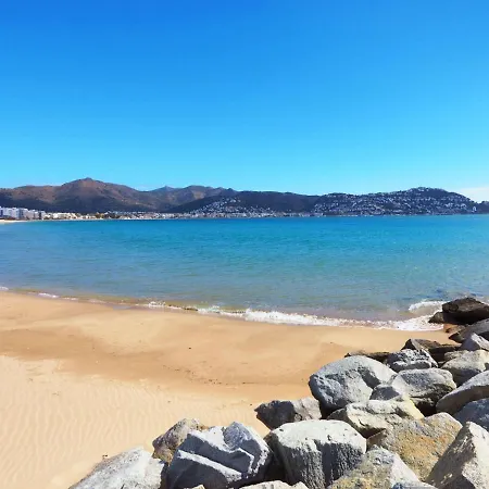 Symar By Interhome Rosas